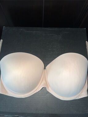 PINK - Victoria’s Secret Strapless Smooth Nude T-Shirt Bra